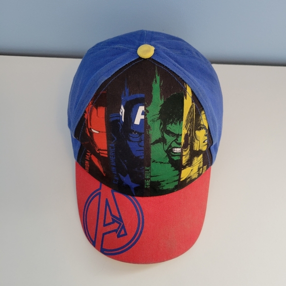 SOLD on fb Marvel Avengers Cap Hat size Boys 4-6X - Picture 3 of 12